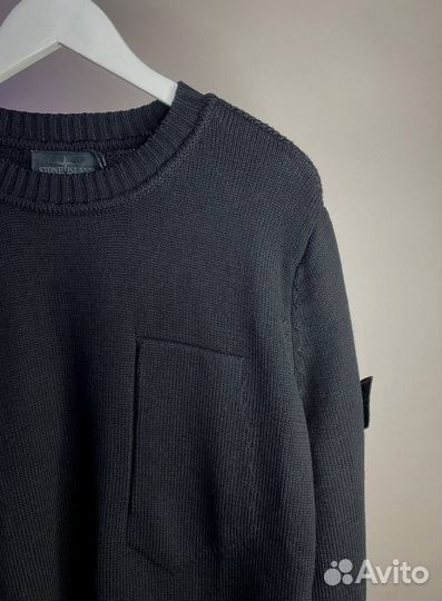 Свитер Stone Island черный с карманом