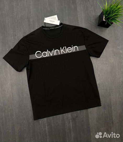 Футболка Calvin Klein
