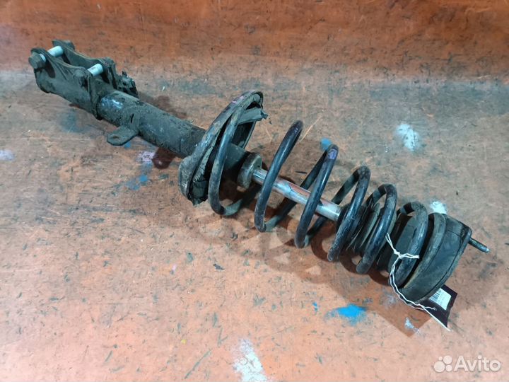 Амортизатор задний левый Toyota Avalon MCX10