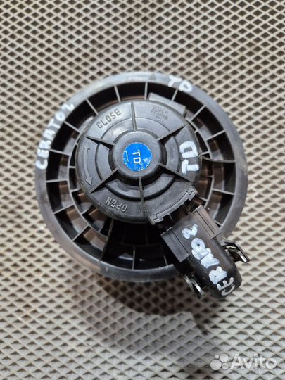 Моторчик печки Kia Cerato 2 TD