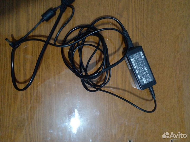 Блок питания для нетбука Asus eee pc700