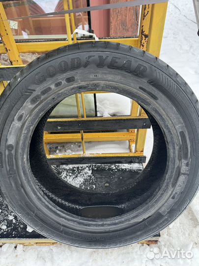 Goodyear EfficientGrip Performance 205/60 R16 96W