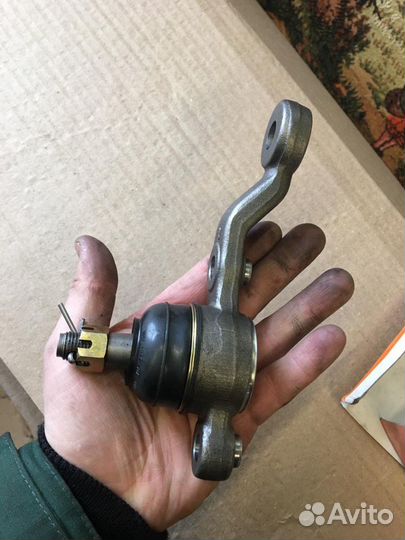 Нижняя левая шаровая маркообразные