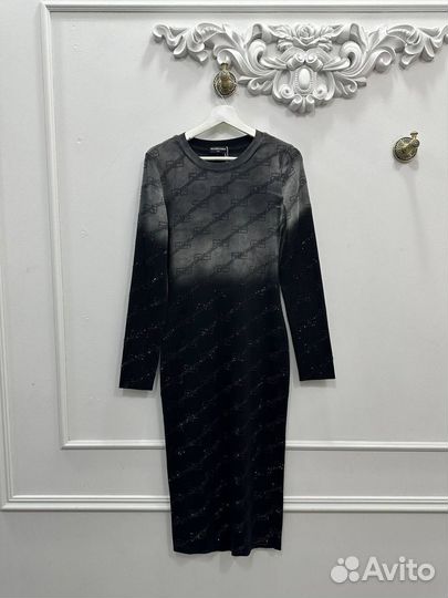 Платье Balenciaga