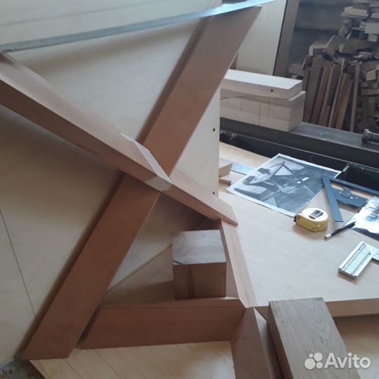 Журнальный стол