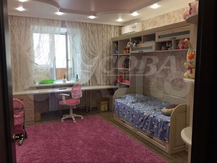 2-к. квартира, 81 м², 2/14 эт.