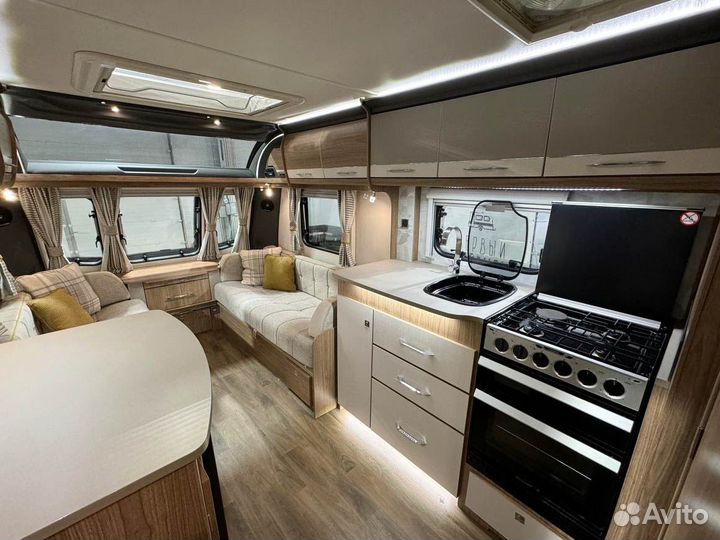 Прицеп-дача Coachman VIP, 2018