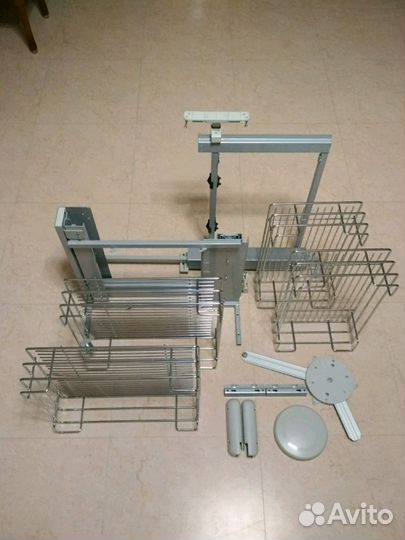 Механизм поворотный с корзинами