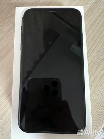 Телефон iPhone xr