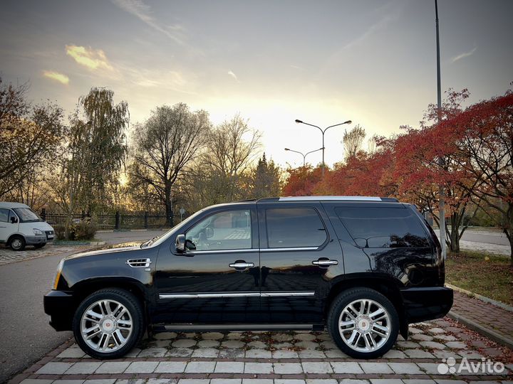 Cadillac Escalade 6.2 AT, 2012, 213 500 км