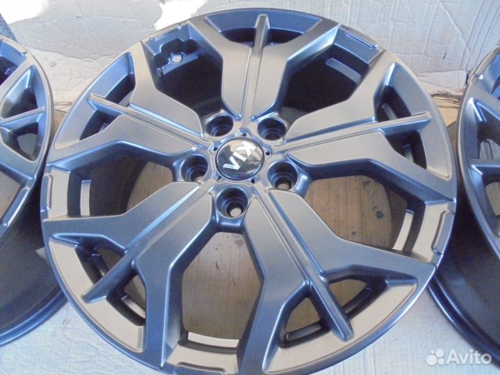 Оригинальные литые диски Kia Seltos 7,5J R18 et52