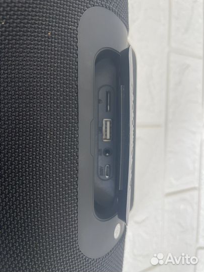 Колонка jbl boombox