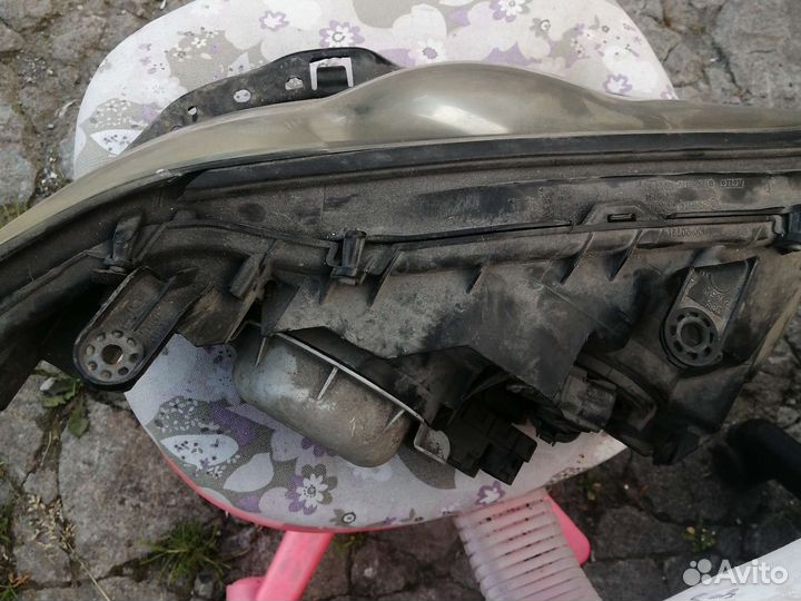 Фара subaru outback