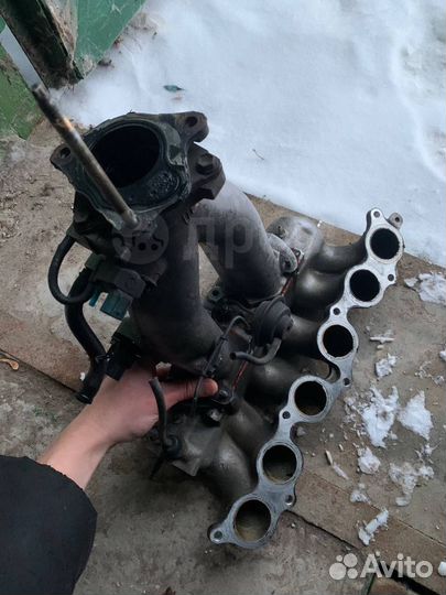 Коллектор впускной Toyota Mark II JZX100 1JZ-GE