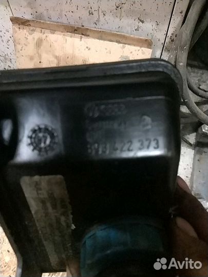 Бачок гидроусилителя Ауди 80