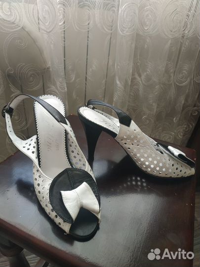 Женская обувь