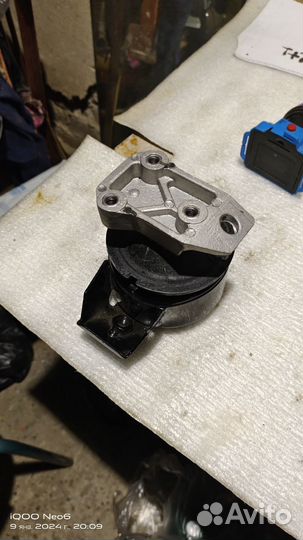 Подушка двигателя задняя правая Chery Bonus a13