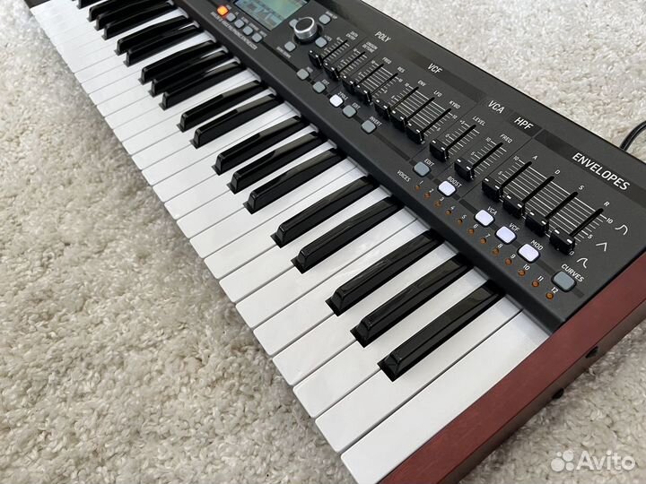 Behringer deepmind 12