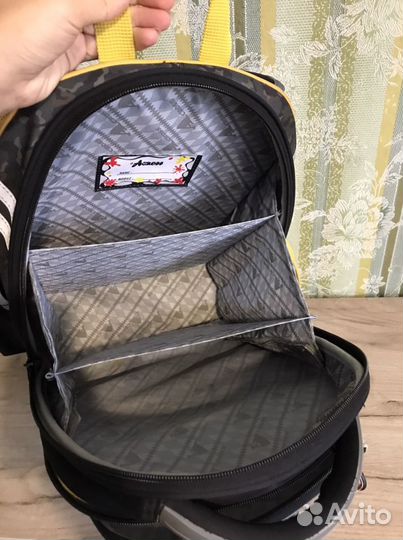 Школьный рюкзак
