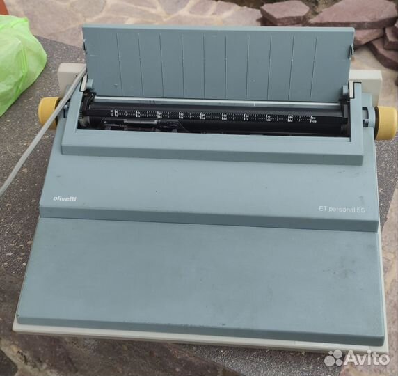 Пишущая машинка olivetti ET personal 55