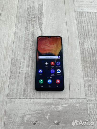 Samsung Galaxy A50, 4/64 ГБ
