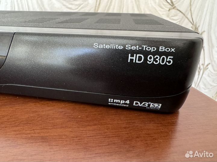 Ресивер триколор HD 9305