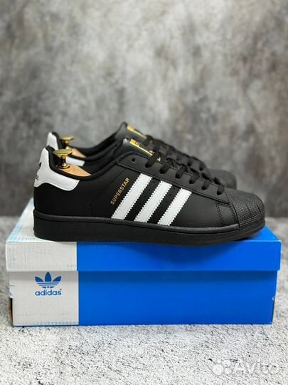 Adidas superstar