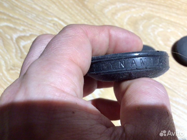 Антивибрационная опора для аппаратуры