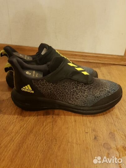 Adidas мужские кроссовки