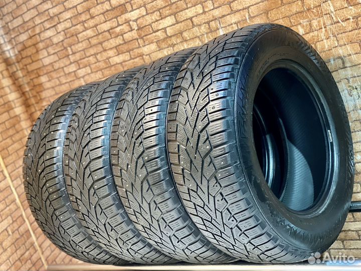 Gislaved NordFrost 100 SUV 235/65 R17
