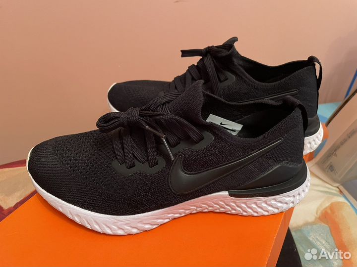 Кроссовки nike