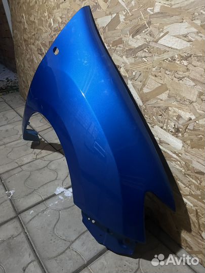 Крыло переднее правое renault logan 2 sandero 2
