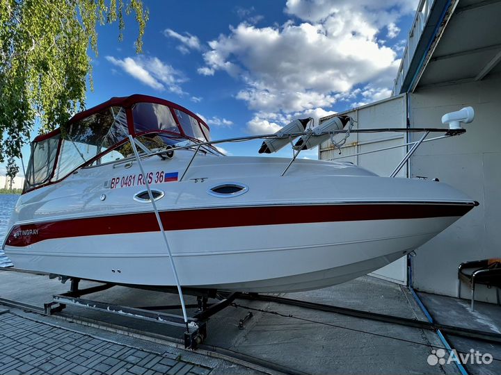 Катер Stingray 240sc