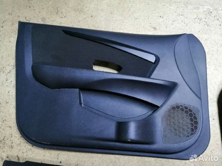 Обшивка двери Nissan Almera G15