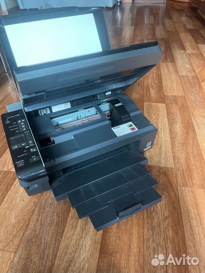 Принтер лазерный цветной epson