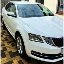 Skoda Octavia 1.8 AMT, 2018, 64 000 км, с пробегом, цена 2 450 000 руб.