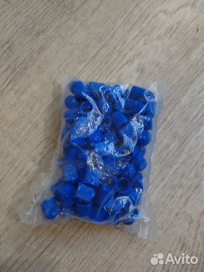 Колпачки пластиковые цветные (машина, велосипед)