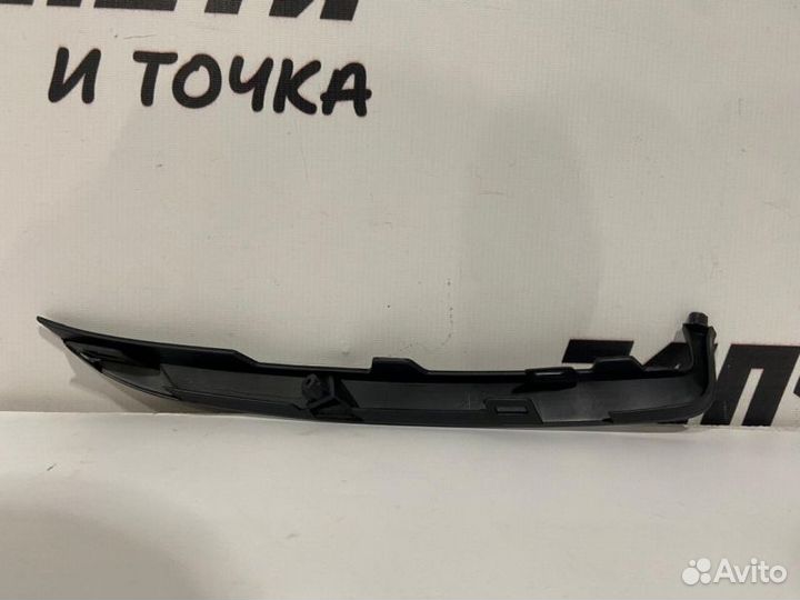 Накладка на фару передняя левая Renault Logan 2014