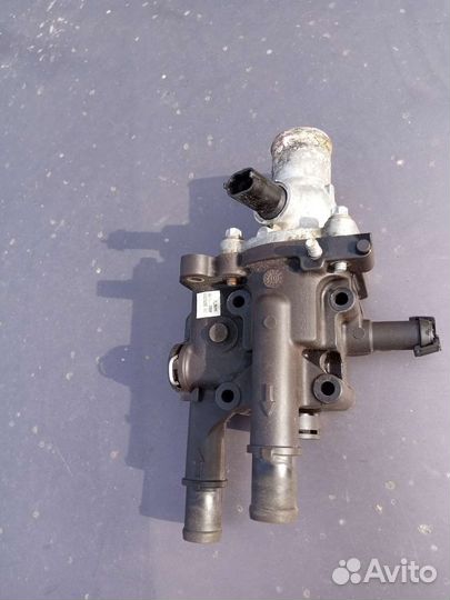 Корпус термоста opel zafira 2011 оригинал 1.8