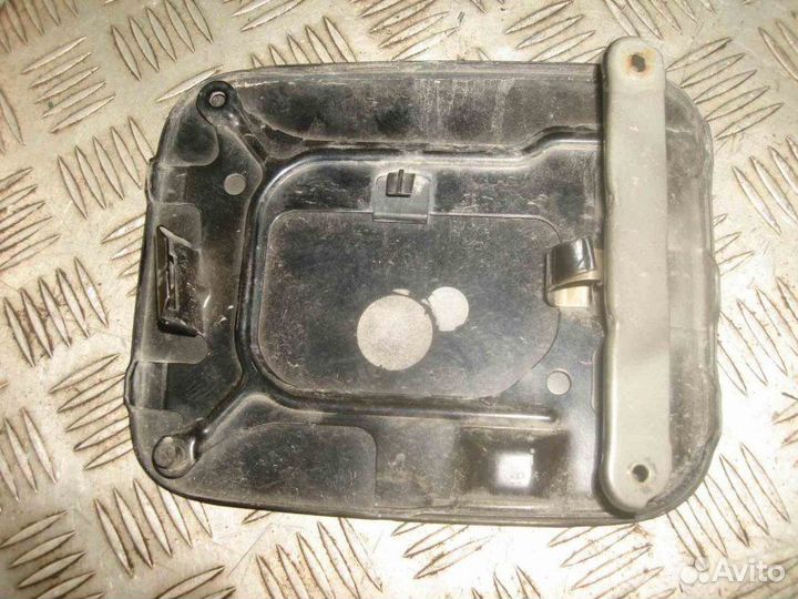 Крышка Nissan Elgrand E51 2002-2010