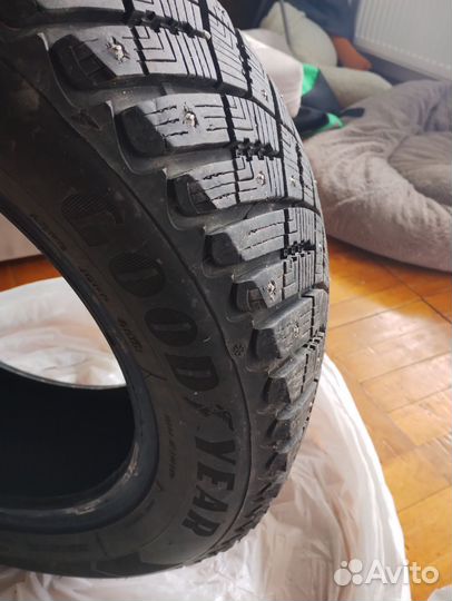 Goodyear Ultragrip Ice Arctic 195/60 R15 88T