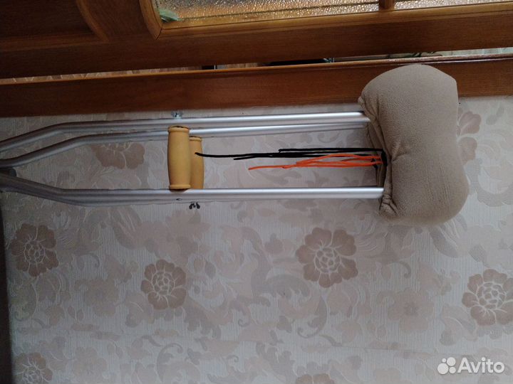 Костыли регулируемые с мягкими накладками