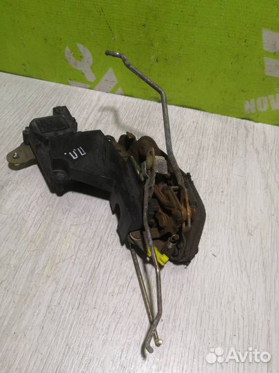 Замок двери передней правой Хендай Акцент 2