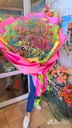 Букет гигант из радужной гипсофилы