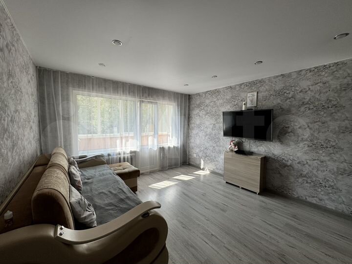 3-к. квартира, 70 м², 2/9 эт.