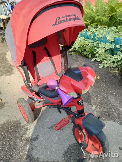 Детский велосипед с ручкой