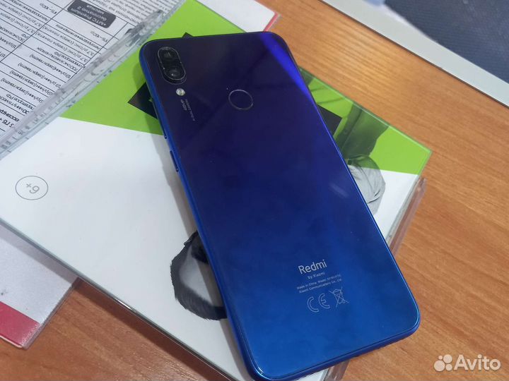 Телефон Redmi Note 7 3/32 скол по экрану