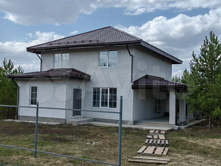 Дом 196 м² на участке 10 сот.