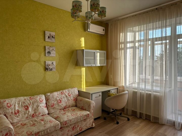 3-к. квартира, 90 м², 2/9 эт.