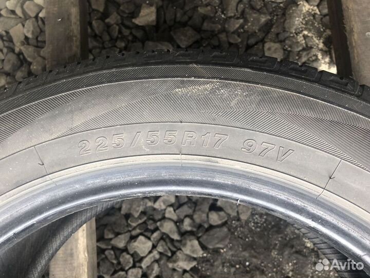 Yokohama Geolandar SUV G055 225/55 R17